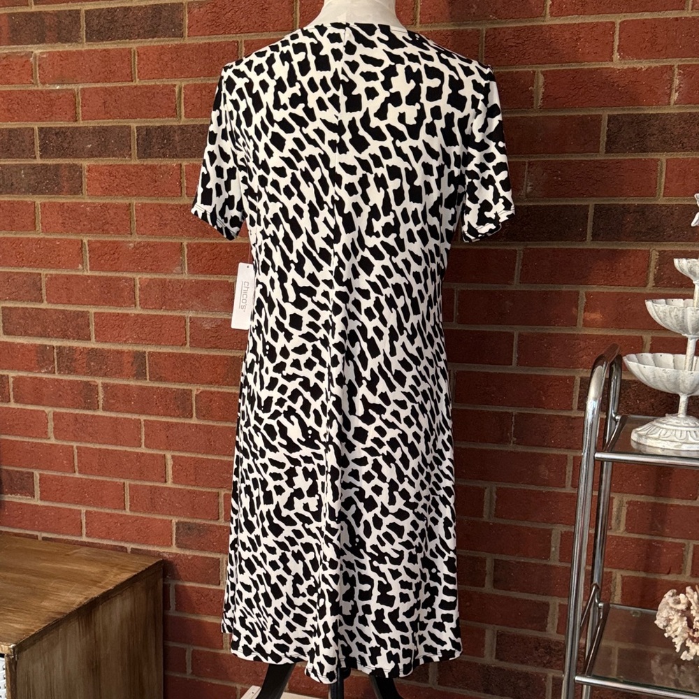 Chico's Black & White Animal Rain Brielle Knee Dress - Picture 5 of 9